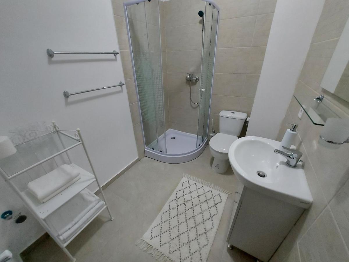 Anca'S Style Apartment Кодлеа Екстериор снимка